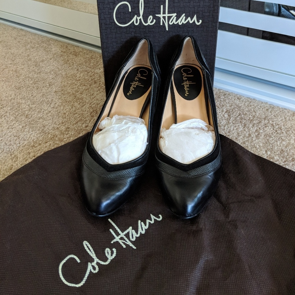 Almost New Cole Haan Black Air Harmony Pumps